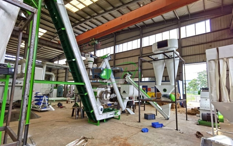 0.5-1 T/H Alfalfa Pellet Production Line in Kenya