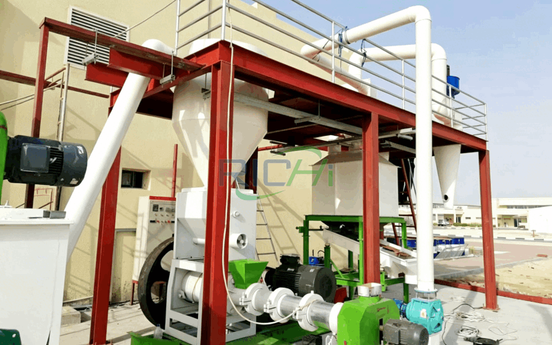 0.5–1 T/H Twin Screw Extruder Machine in Vietnam