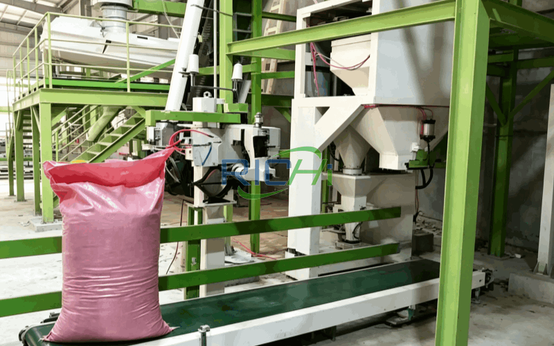5–6 T/ H Poultry Feed Production Line in Oman