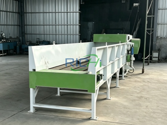 Operation of Wood Chipper Machine in Romanian Biomass Production Line